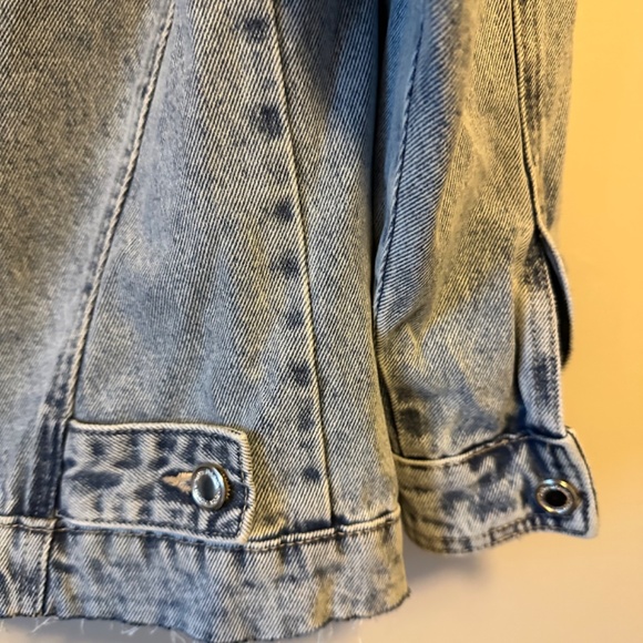 SOLD Zara oversized denim jacket - Picture 7 of 8